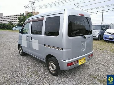 DAIHATSU HIJET VAN