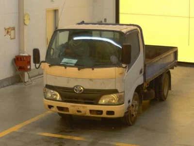 TOYOTA DYNA