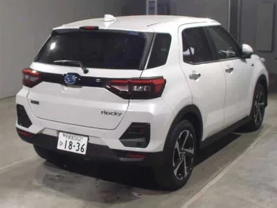 DAIHATSU ROCKY