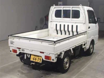 NISSAN CLIPPER TRUCK