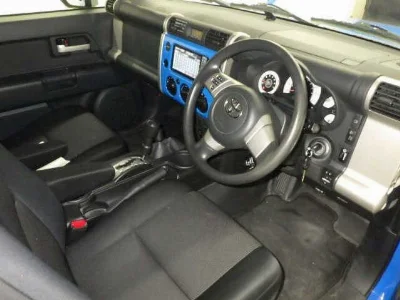 TOYOTA FJ CRUISER