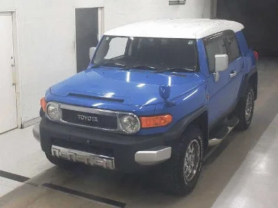 TOYOTA FJ CRUISER