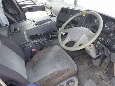 MITSUBISHI FUSO SUPER GREAT