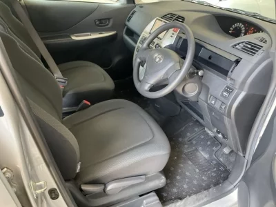TOYOTA RACTIS