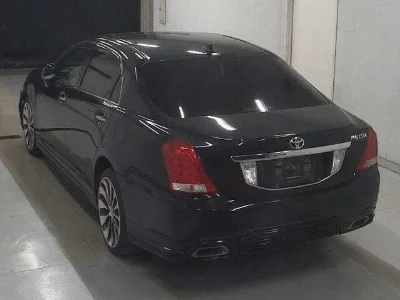 TOYOTA CROWN MAJESTA