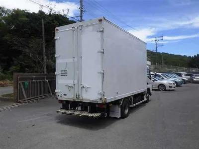MITSUBISHI CANTER