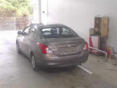 NISSAN TIIDA LATIO