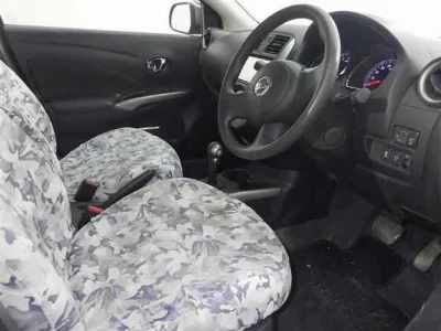 NISSAN TIIDA LATIO