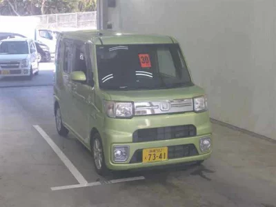 DAIHATSU WAKE