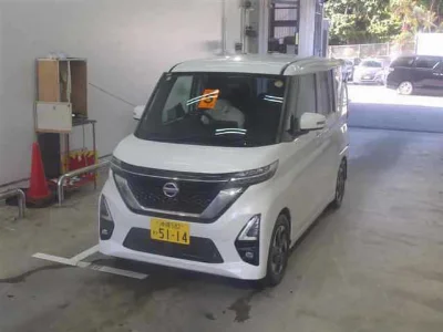 NISSAN ROOX