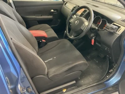 NISSAN TIIDA