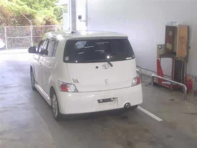 TOYOTA BB