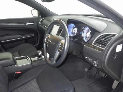 CHRYSLER 300
