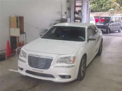 CHRYSLER 300