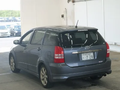 TOYOTA WISH