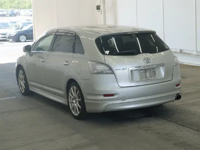 TOYOTA MARK X ZIO