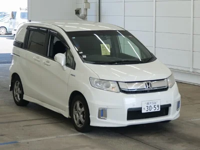 Honda FREED SPIKE