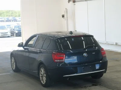 BMW 1 SERIES