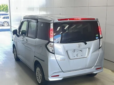 TOYOTA TANK