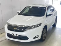 Цена авто Toyota Harrier с аукционов Японии, номер кузова AVU65W, пробег 122 000, оценка 2