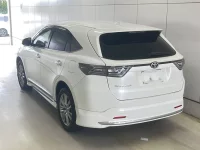 Цена авто Toyota Harrier с аукционов Японии, номер кузова ZSU60W, пробег 112 000, оценка 8