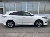 Цена авто Toyota Harrier с аукционов Японии, номер кузова ZSU60W, пробег 112 000, оценка 8