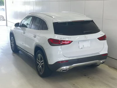 MERCEDES BENZ GLA