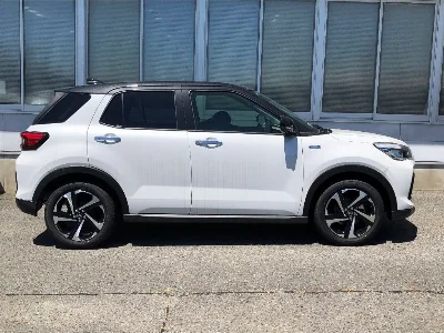 DAIHATSU ROCKY