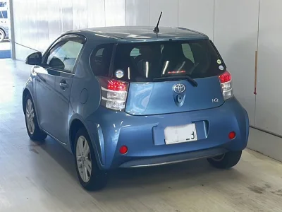 TOYOTA IQ