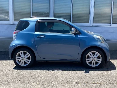TOYOTA IQ