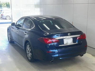 NISSAN FUGA