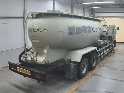 NISSAN UD