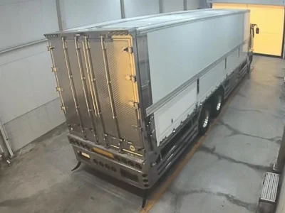 MITSUBISHI FUSO