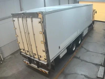 MITSUBISHI FUSO