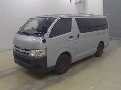 TOYOTA REGIUS ACE VAN