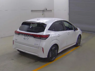 NISSAN AURA