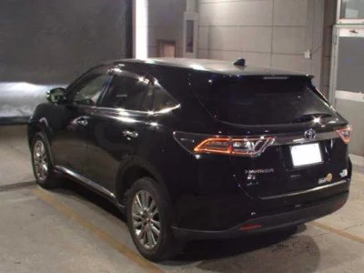 TOYOTA HARRIER