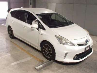 TOYOTA PRIUS ALPHA