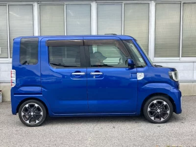 DAIHATSU WAKE