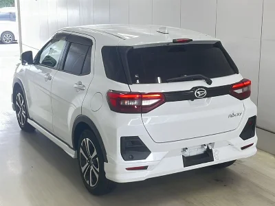 DAIHATSU ROCKY