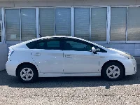 Цена авто Toyota Prius с аукционов Японии, номер кузова ZVW30, пробег 200 000, оценка 6