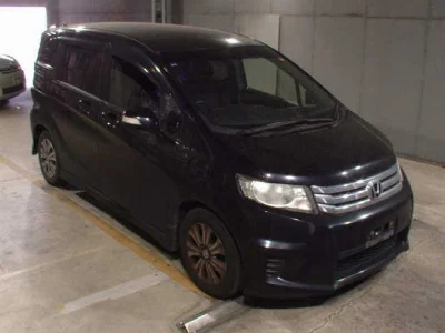 HONDA FREED SPIKE