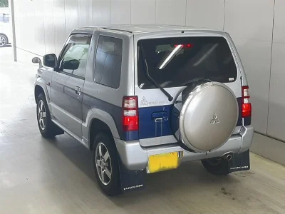 MITSUBISHI PAJERO MINI