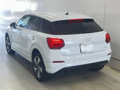 AUDI Q2