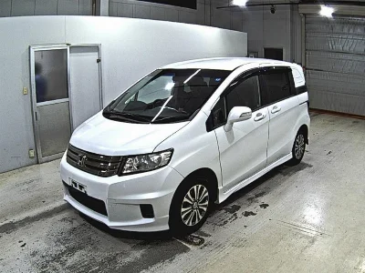HONDA FREED SPIKE