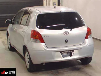 TOYOTA VITZ