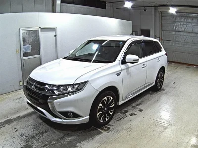 MITSUBISHI OUTLANDER PHEV