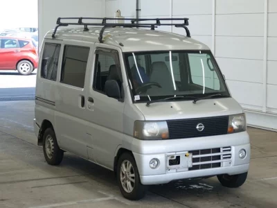 NISSAN CLIPPER