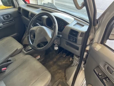 NISSAN CLIPPER