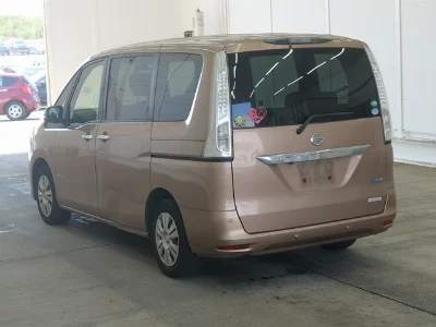 NISSAN SERENA